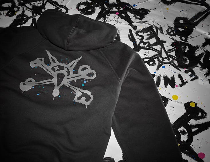 Etnies x Bones Splatter Zip Hoodie - Black.jpg